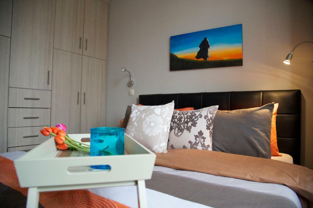 Stylish And Elegant Apts Apartment Атина Екстериор снимка