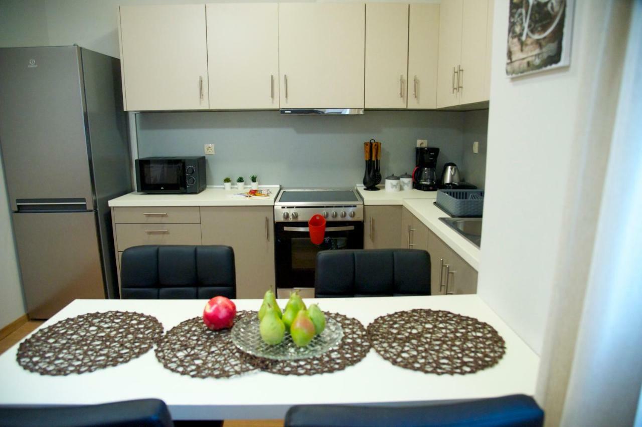 Stylish And Elegant Apts Apartment Атина Екстериор снимка